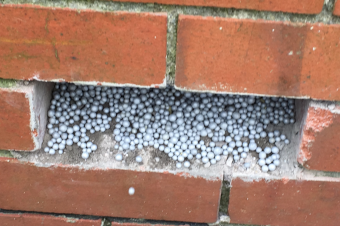 Matériau isolation des murs creux : perles PSE