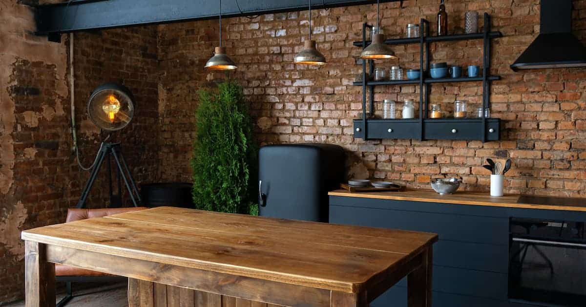 Cuisine industrielle avec îlot central