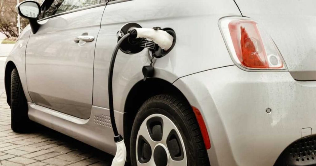 Installateur borne de recharge : Pourquoi faire appel à un installateur reconnu