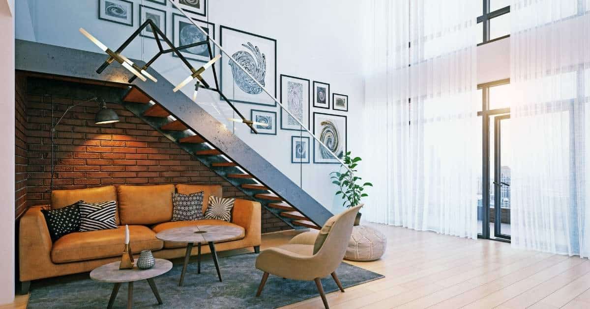 Escalier suspendu sur mesure avec rampe en verre