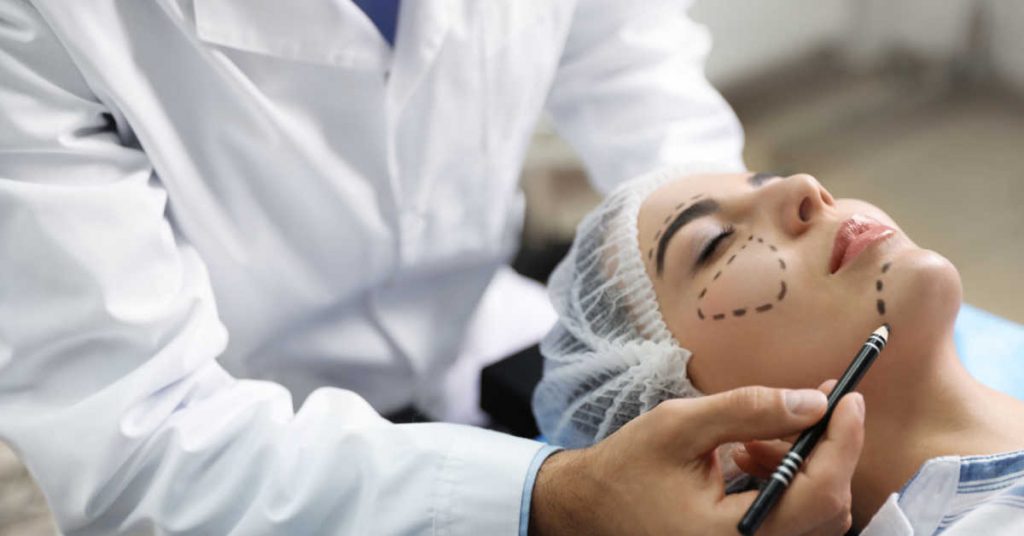 Préparation à la chirurgie esthétique du visage 