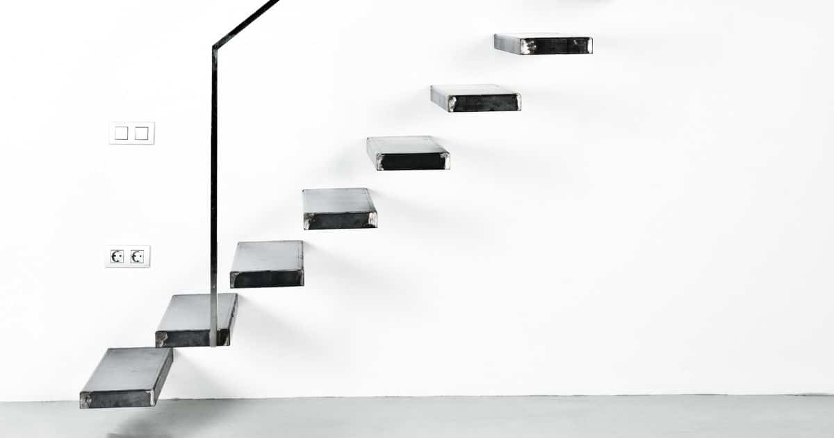 Escalier flottant en métal