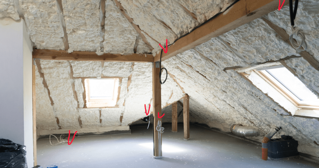 Isolation de toiture par l'intérieur avec mousse