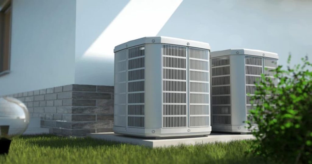 Pompe à chaleur hybride installée à l'extérieur