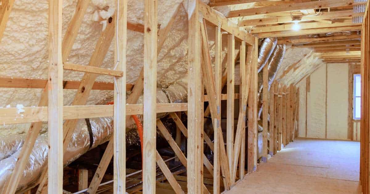 Structure en bois avec isolation en vrac