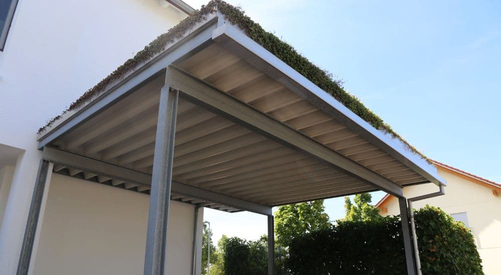 Carport met grasbekleding