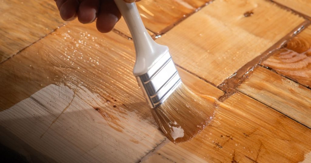 Houten ramen beitsen